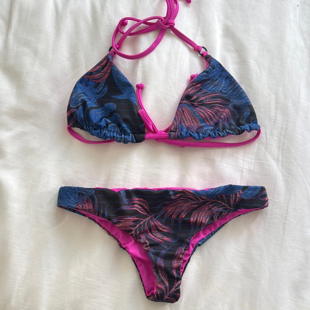 Hurley reversible Tropical Print Bikini Set